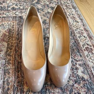 Christian Louboutin Nude Patent Leather Platform Pumps sz 41.5